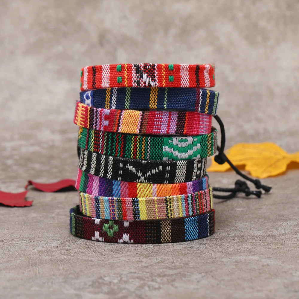 Women Accessories Nepal - Ensemble de bracelets colorés pour femmes