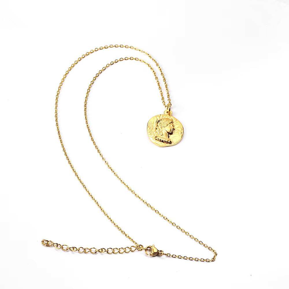 Chaîne de Portrait de la reine - Coin Necklace Delicate avis et prix