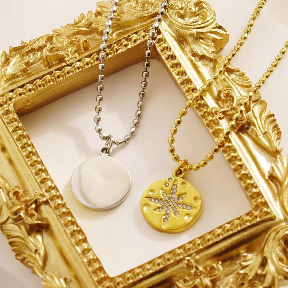 Collier avec pendentif étoile  - Coin Necklace Delicate avis et prix