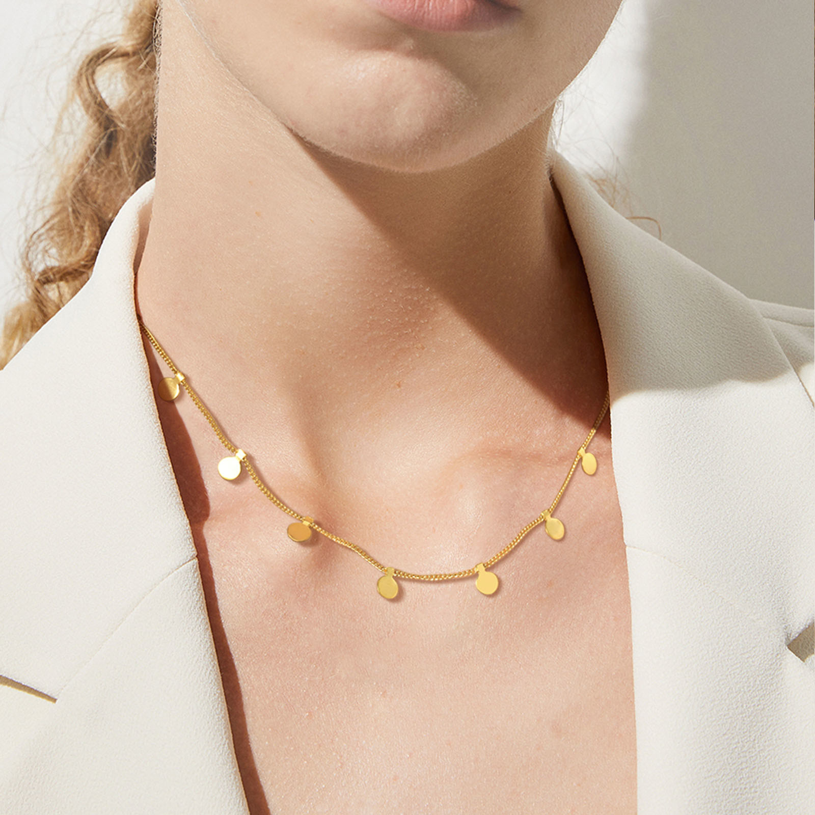 Collier délicat à petites pièc - Coin Necklace Delicate avis et prix